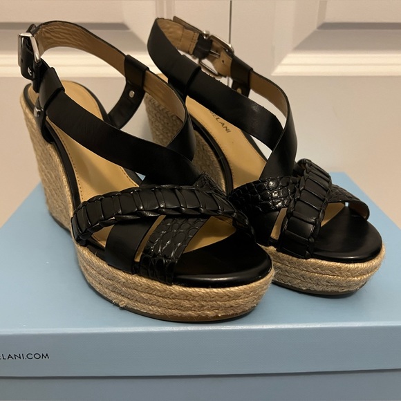 ANTONIO MELANI Shoes - Antonio Melani black wedge sandals